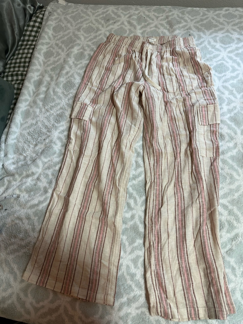 Roxy Wide Leg Striped Cargo Pants in Beige and Pink